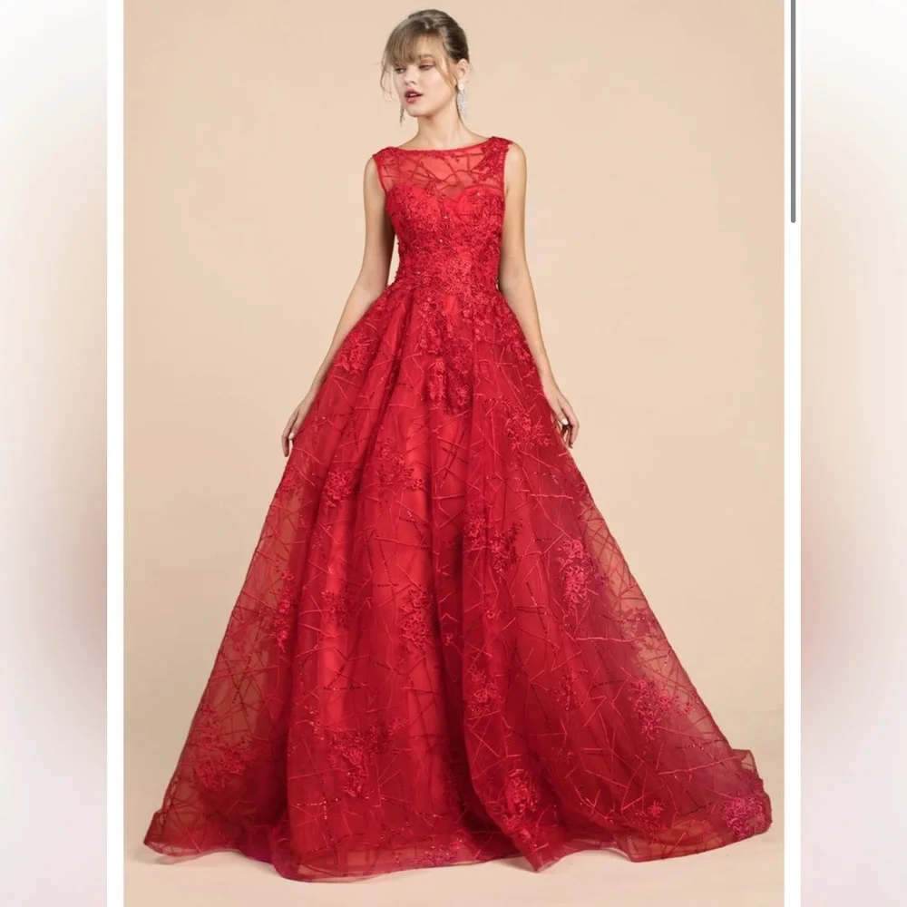 Andrea and Leo Embroidered and Beaded ball gown - Picture 3 of 8
